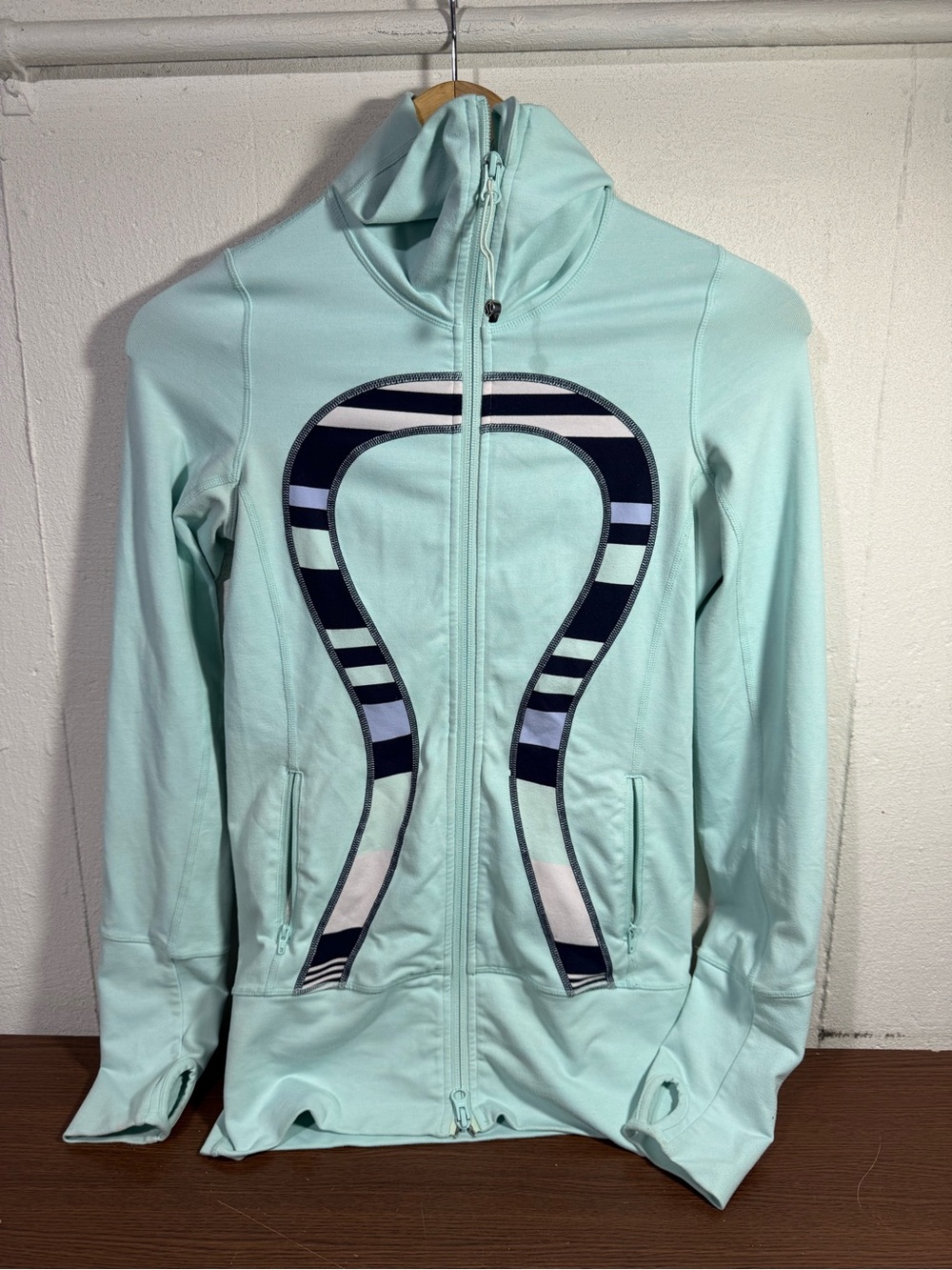 Lululemon In Stride Zip Up Jacket Size 2